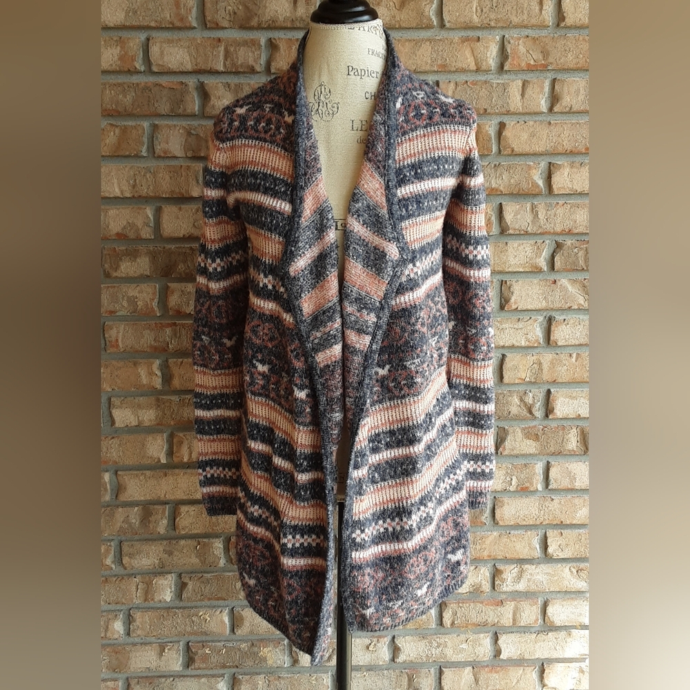 Lucky Brand Open-Front Patterned Cardigan in Gray & Peach